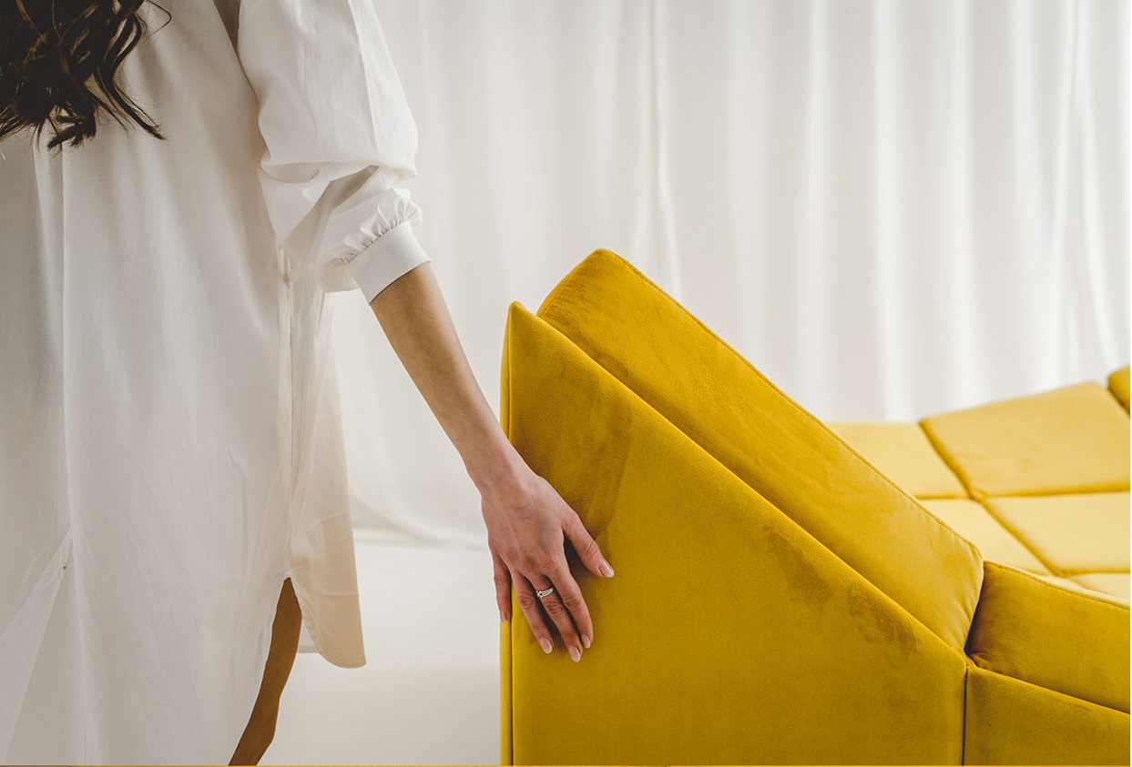 B2B sofa: divano dal design stravagante
